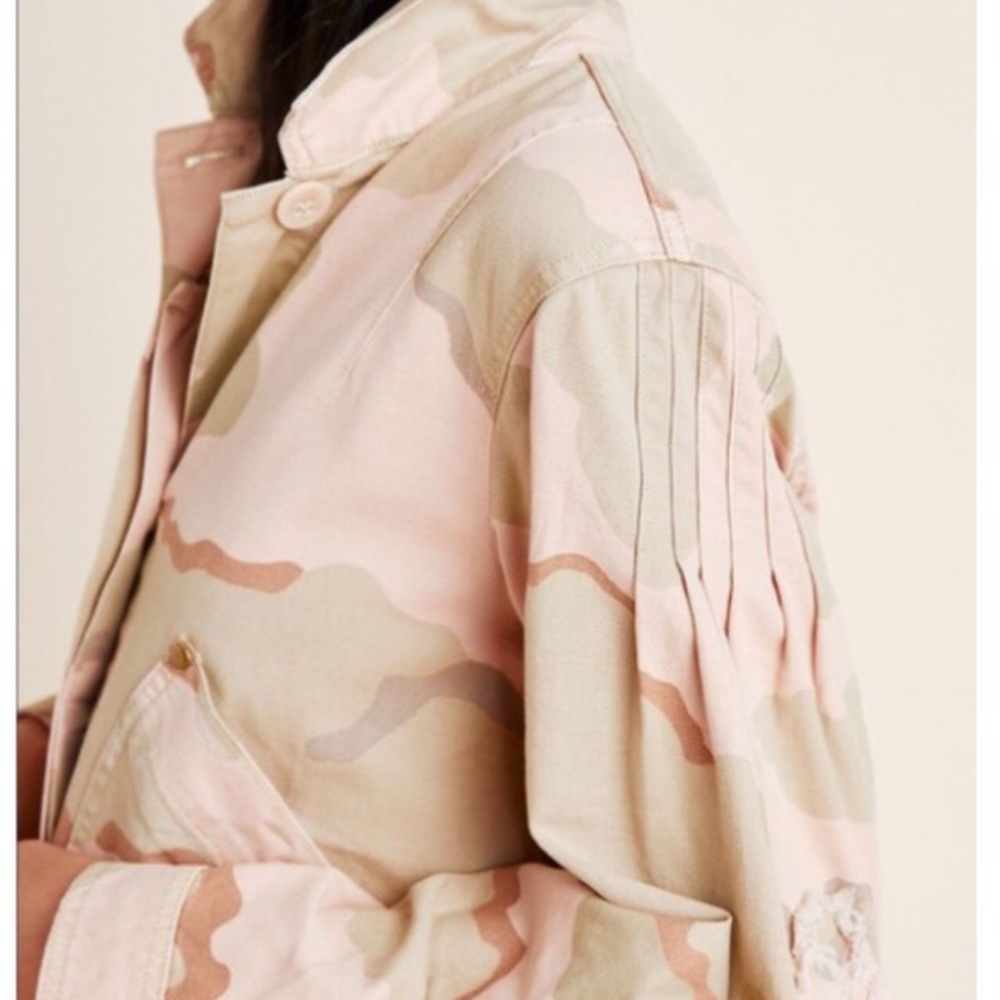 ANTHROPOLOGIE, pink/beige camo cargo jacket